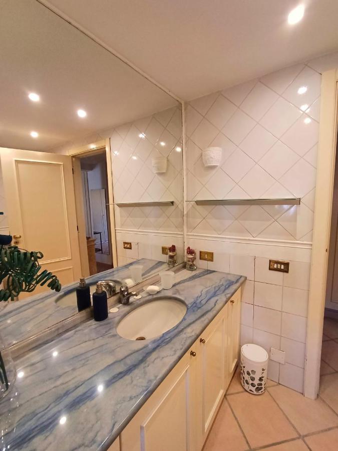 Lucariello Apartment Napoli Exterior foto