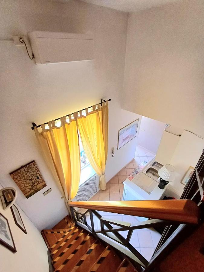 Lucariello Apartment Napoli Exterior foto
